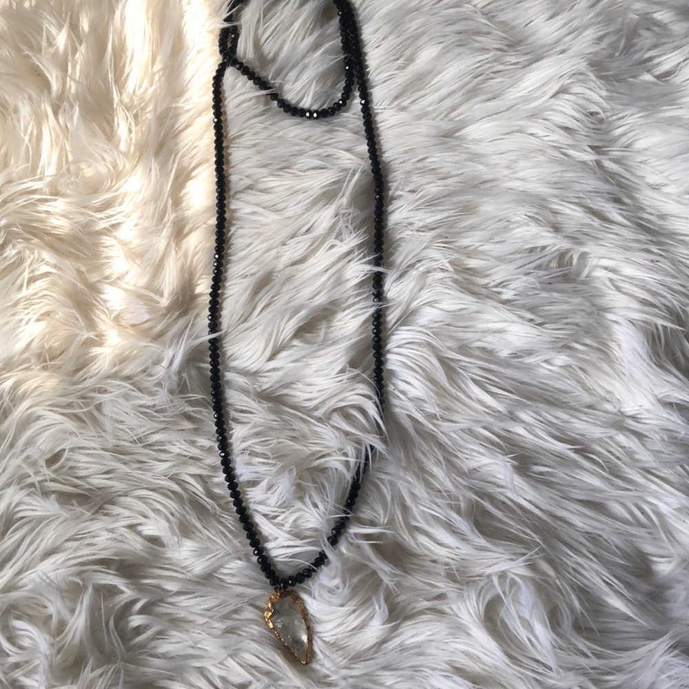 Arrowhead wrap choker